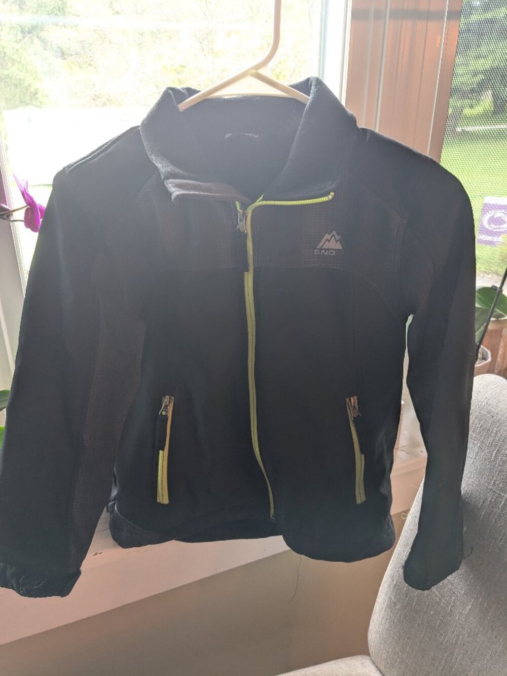 Snozu Boys Jacket Size 7/8